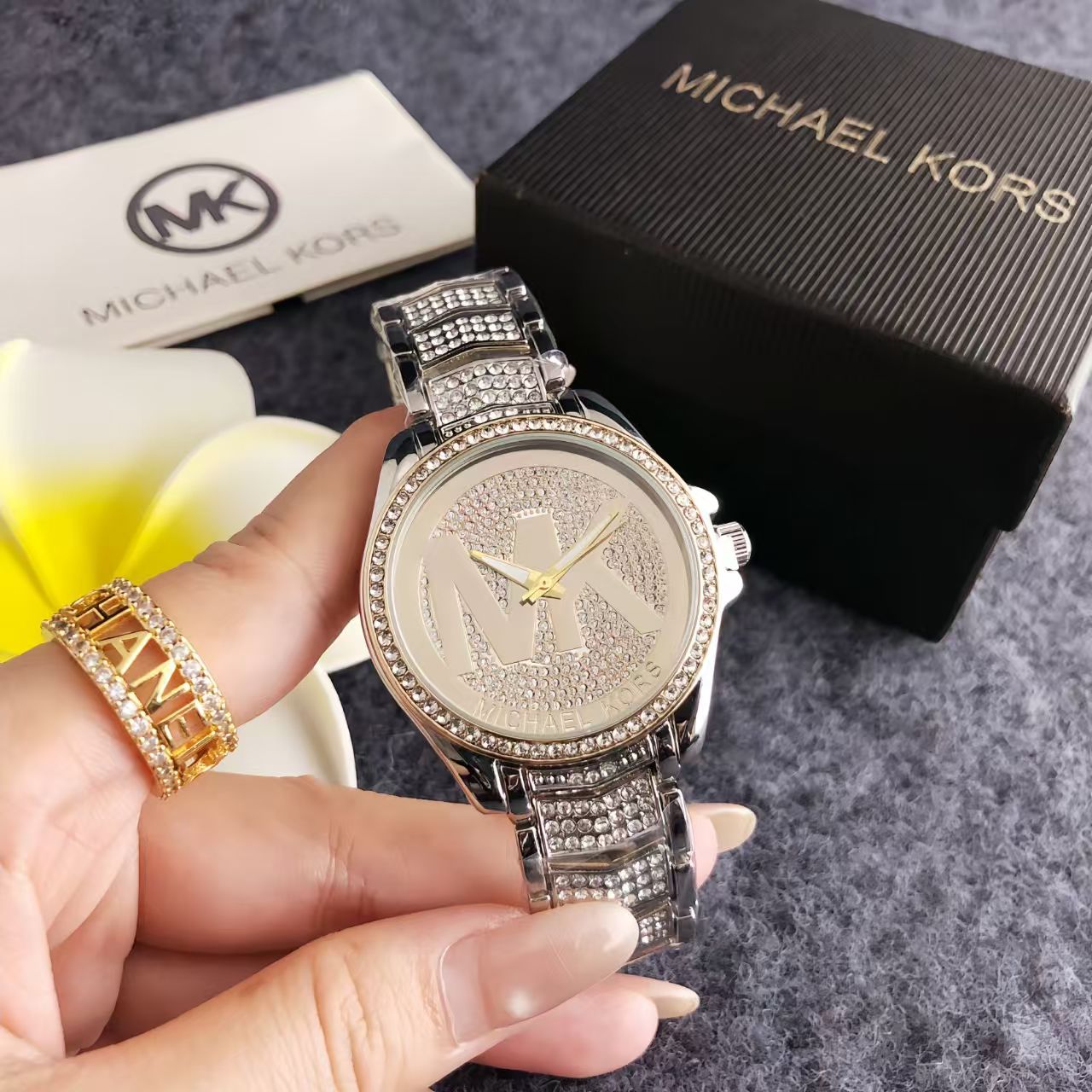 Michael Kors Neue Modische und – Luxury Watch Photo Bewertung und Preis